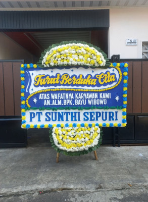 Papan Bunga Duka di Kesepuhan